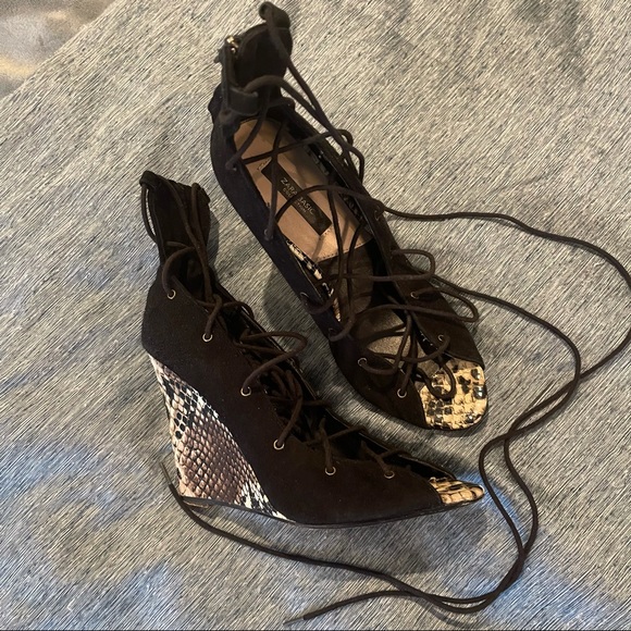 Zara Black Suede and Snake Lace Up Wedge Sandals 37 6.5 - Picture 3 of 8